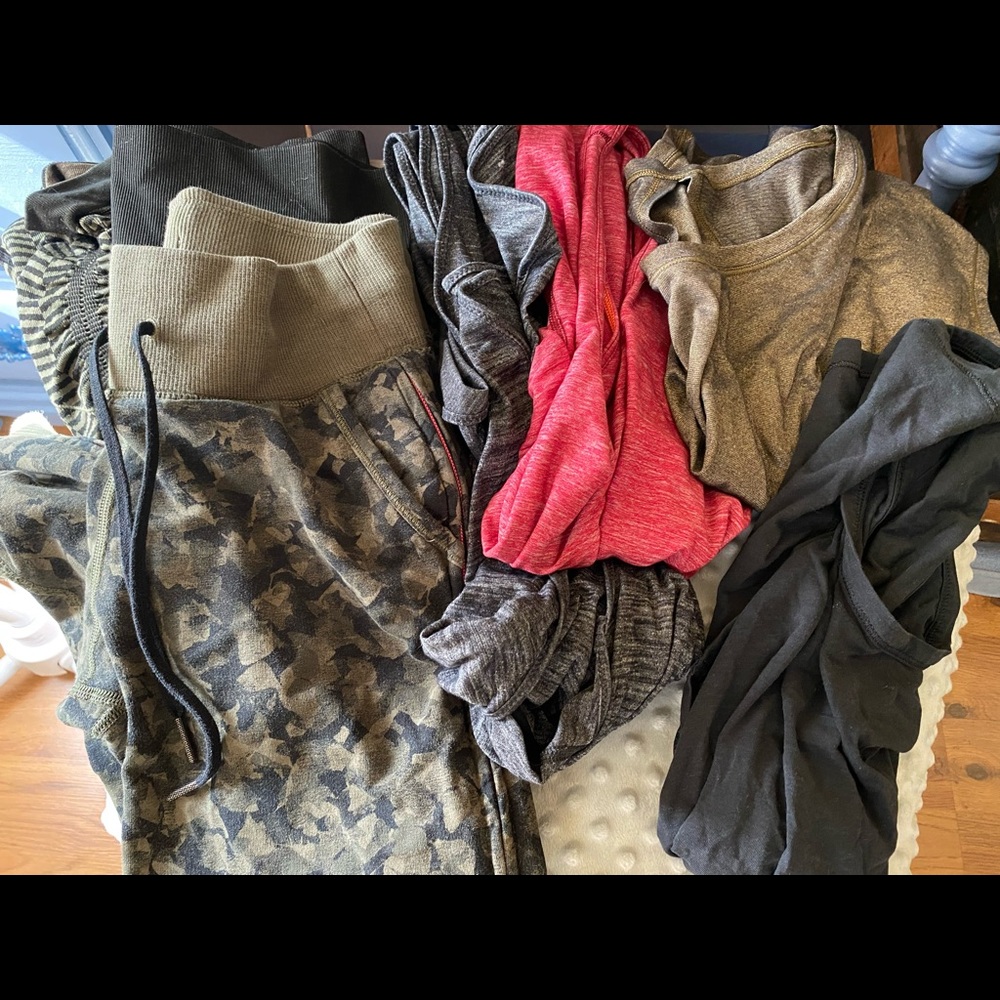 10 item Lululemon bundle various sizes